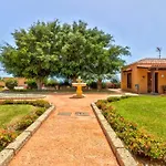 La Bonita